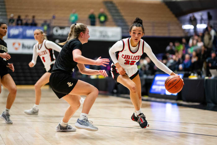 Clackamas Jesuit 6A Oregon girls basketball quarterfinal 2024 Naji Saker-122